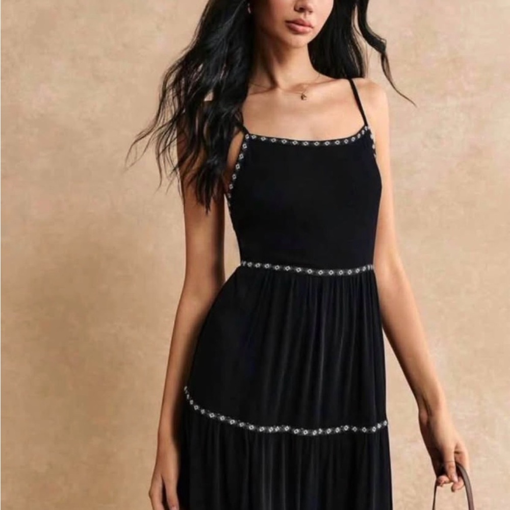 Elegant Black Sleeveless Dress